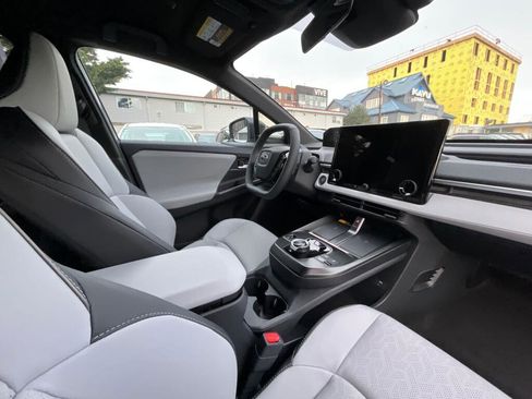 New 2026 Subaru Solterra image 18