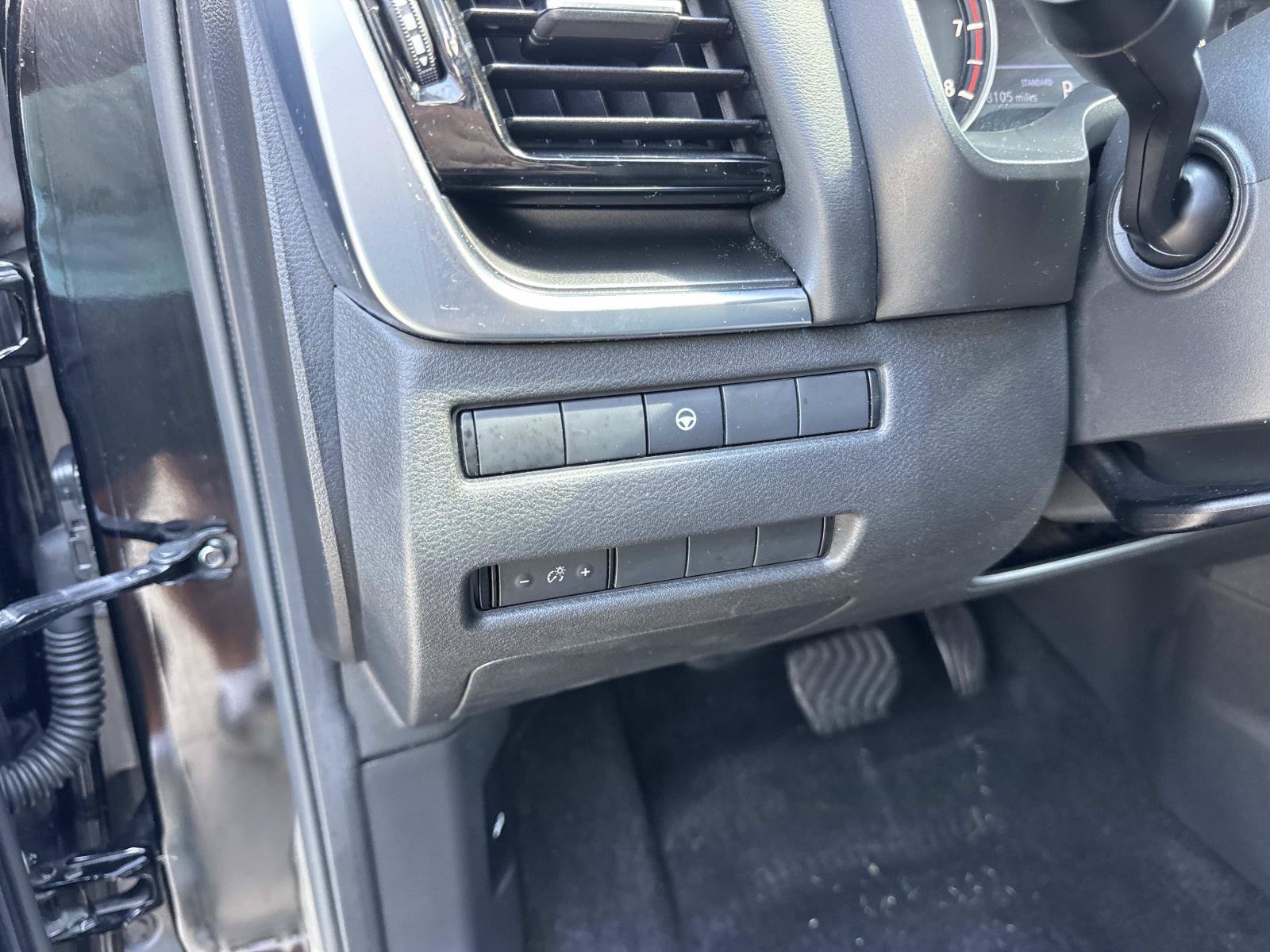 Used 2021 Nissan Rogue SV FWD image 20