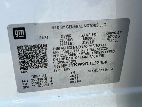 Used 2024 Chevrolet Traverse RS w/ LPO, Floor Liner Package AWD/4WD image 13