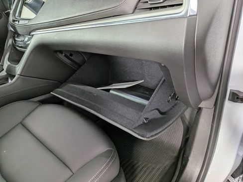 Certified 2024 Cadillac XT5 Luxury w/ LPO, Floor Liner Package AWD/4WD image 29