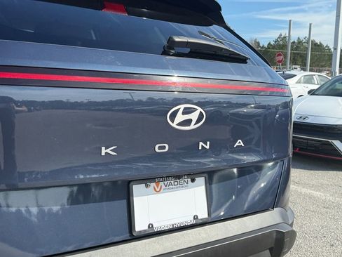 Used 2025 Hyundai Kona SEL image 8
