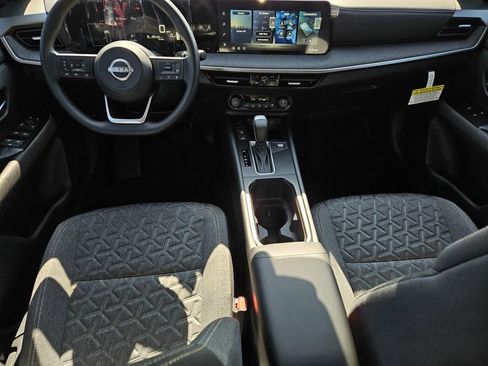 New 2026 Nissan Kicks SV image 10