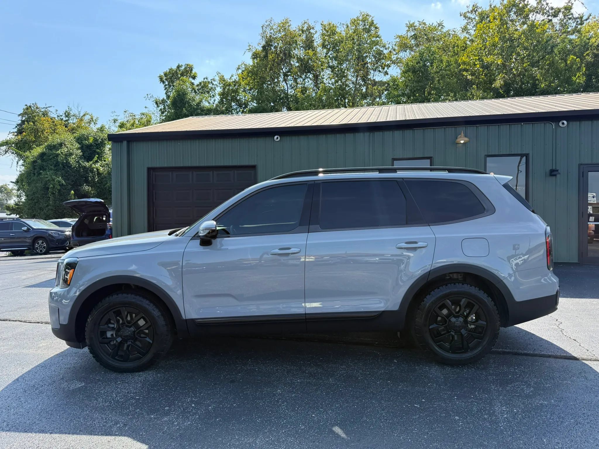 Used 2025 Kia Telluride SX Prestige X-Pro AWD/4WD image 3