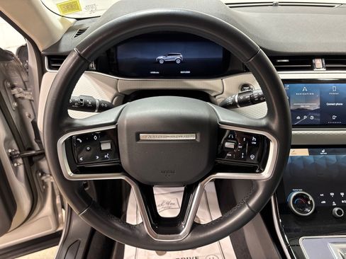 Used 2023 Land Rover Range Rover Evoque S AWD/4WD image 18