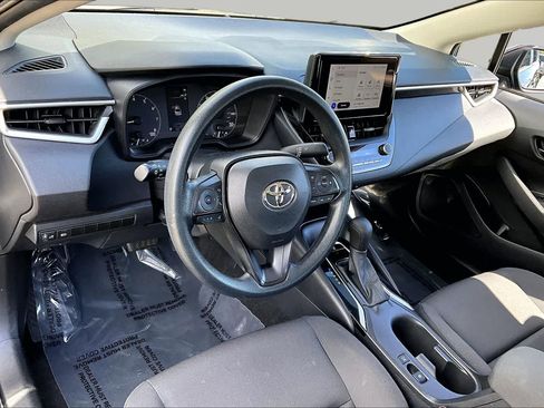 Used 2024 Toyota Corolla LE FWD image 17