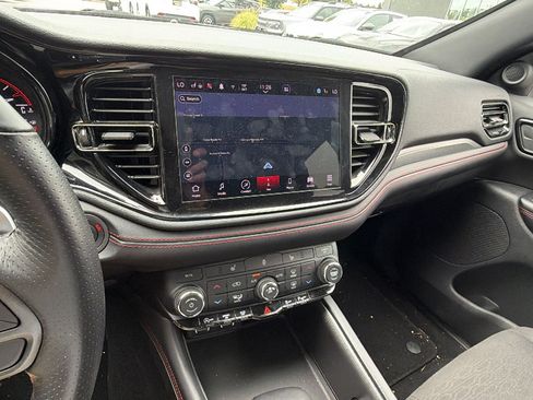 Used 2025 Dodge Durango GT AWD/4WD image 34
