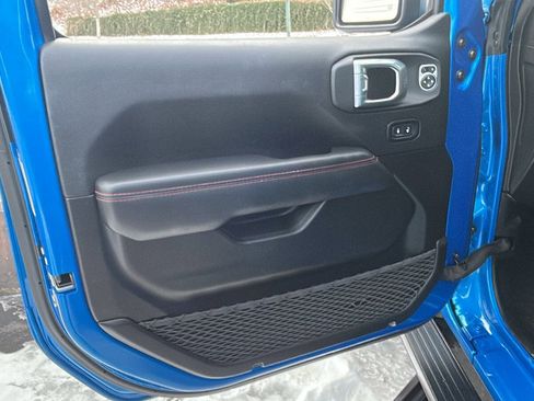 Certified 2022 Jeep Wrangler Unlimited Rubicon w/ Xtreme Recon 35" Tire Package image 12