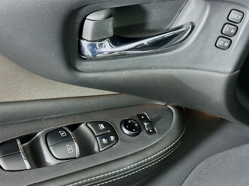 Used 2023 Nissan Murano SL w/ Cargo Package FWD image 15