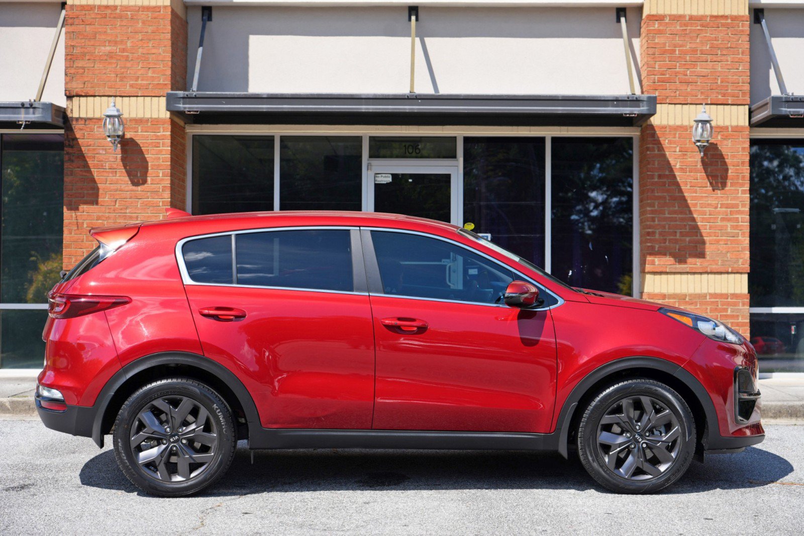 Used 2022 Kia Sportage LX w/ LX FWD Value Edition Package image 45