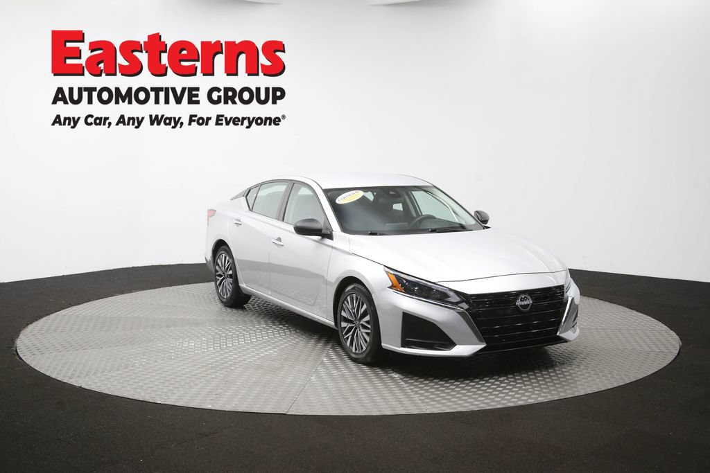 Used 2024 Nissan Altima 2.5 SV FWD image 52