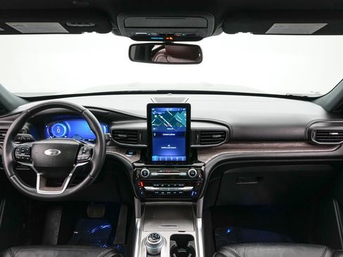 Certified 2023 Ford Explorer Platinum w/ Technology Package image 14