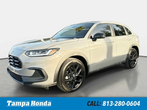 Used 2023 Honda HR-V Sport image 1