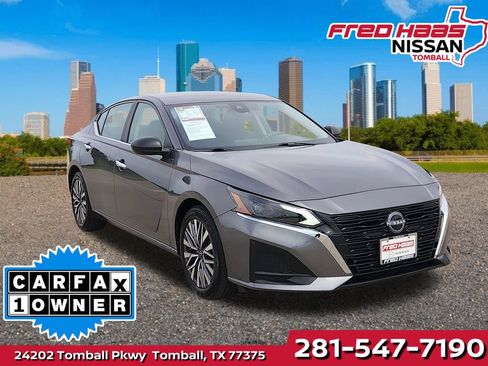 Used 2025 Nissan Altima 2.5 SV FWD image 1