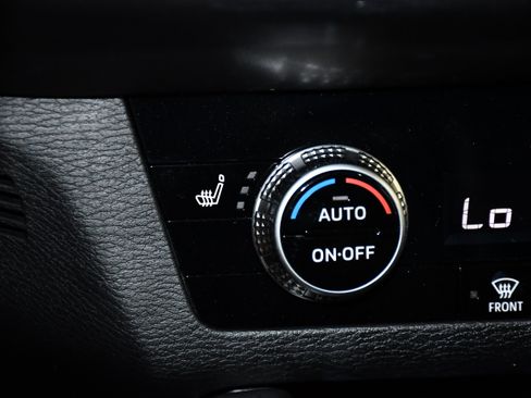 Used 2023 Mitsubishi Outlander SE AWD/4WD image 30