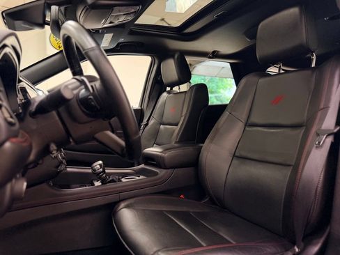 Used 2025 Dodge Durango GT AWD/4WD image 12
