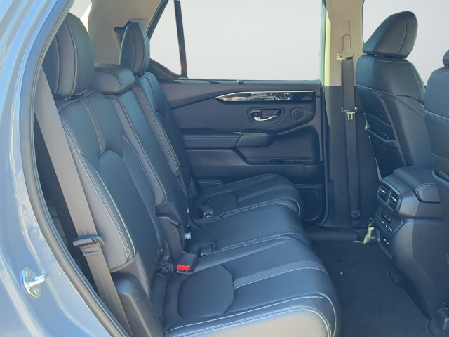 Used 2025 Honda Pilot Touring image 22
