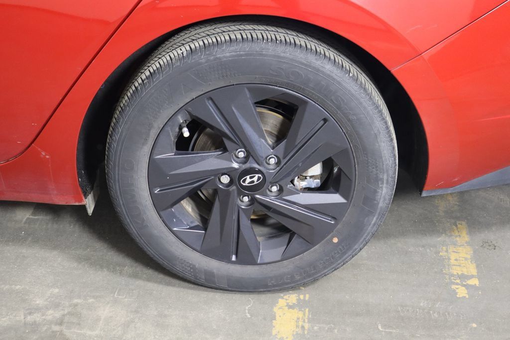 Used 2021 Hyundai Elantra Blue FWD image 38