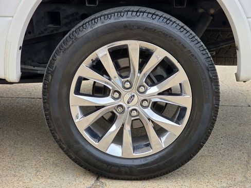 Used 2017 Ford F150 Lariat w/ Equipment Group 502A Luxury image 36