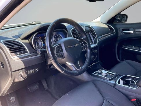 Used 2018 Chrysler 300 Touring w/ Sport Appearance Package image 14