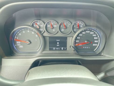 Certified 2022 Chevrolet Silverado 1500 Custom Trail Boss w/ LPO, Dark Essentials Package AWD/4WD image 12