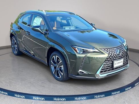 New 2026 Lexus UX 300h AWD image 3