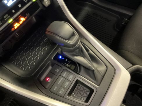 Certified 2025 Toyota RAV4 XLE AWD/4WD image 23