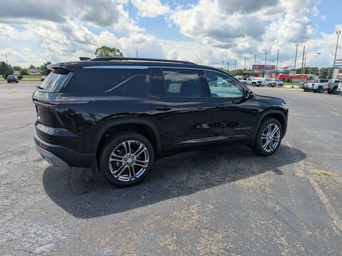 New 2027 Chevrolet Traverse LT w/ Driver Confidence Package FWD image 8