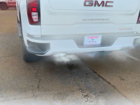 Used 2022 GMC Sierra 1500 Elevation w/ X31 Off-Road Package image 27