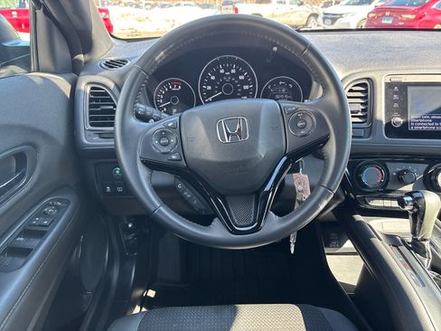 Used 2020 Honda HR-V Sport image 15