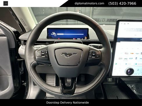 Used 2025 Ford Mustang Mach-E Premium image 26