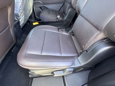 New 2026 Ford Explorer Platinum RWD image 28