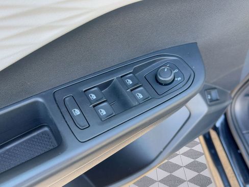 Used 2022 Volkswagen Taos S w/ IQ Drive S Package image 12