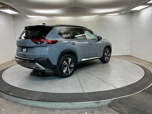 Used 2023 Nissan Rogue Platinum image 5