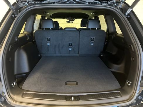 New 2026 Jeep Grand Cherokee Altitude AWD/4WD image 38
