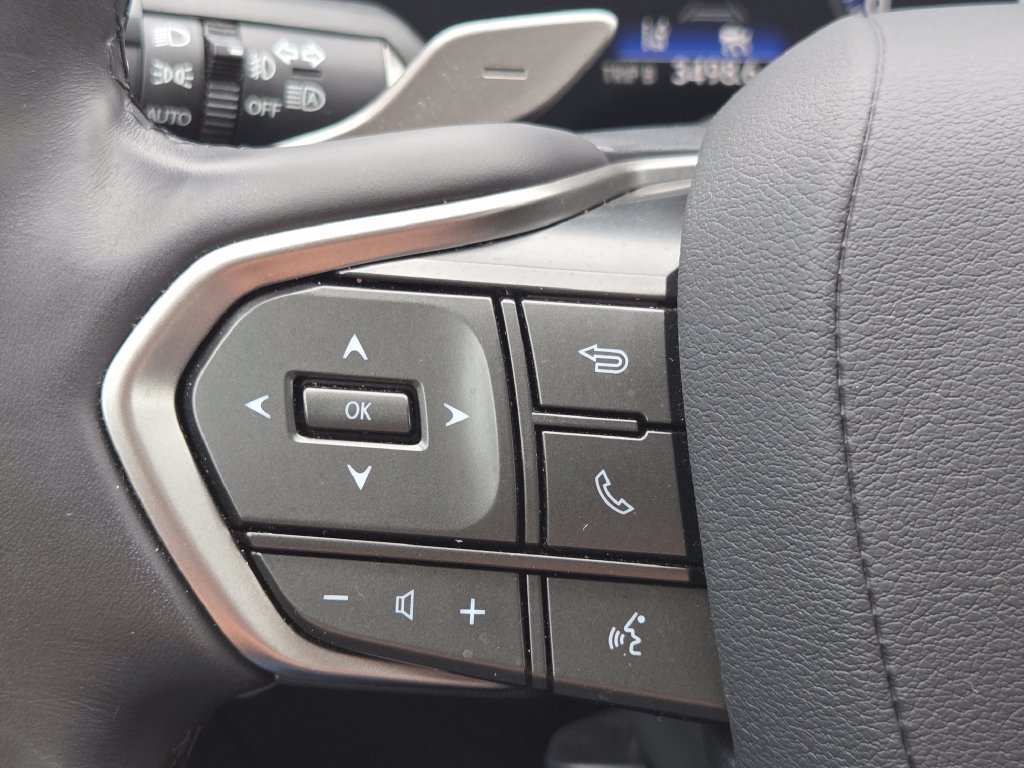 Certified 2025 Lexus NX 250 FWD w/ Accessory Package (2T) image 21