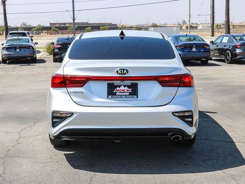 Used 2020 Kia Forte LXS FWD image 7