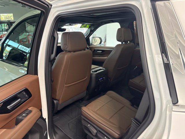 Used 2025 Chevrolet Tahoe High Country w/ Sun And Tow Package AWD/4WD image 20