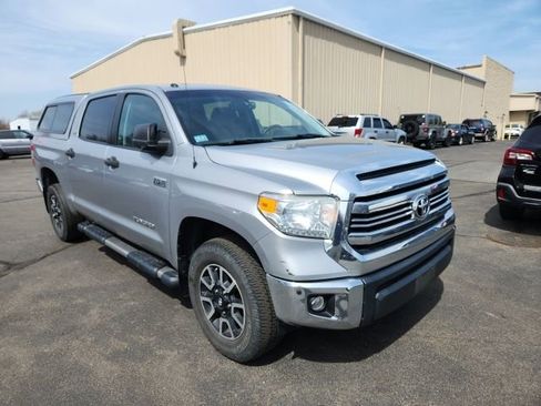 Used 2016 Toyota Tundra SR5 w/ TRD Off Road Package image 3