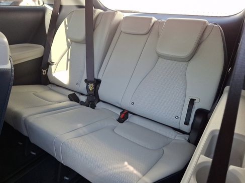 New 2026 Kia Carnival SX Prestige FWD image 12