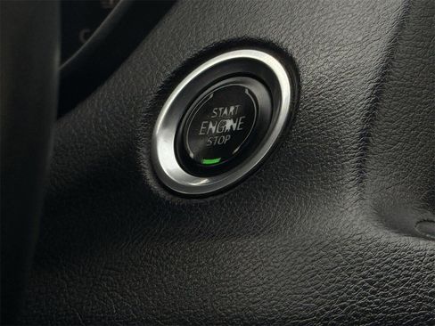 Used 2020 Cadillac XT4 Premium Luxury image 22