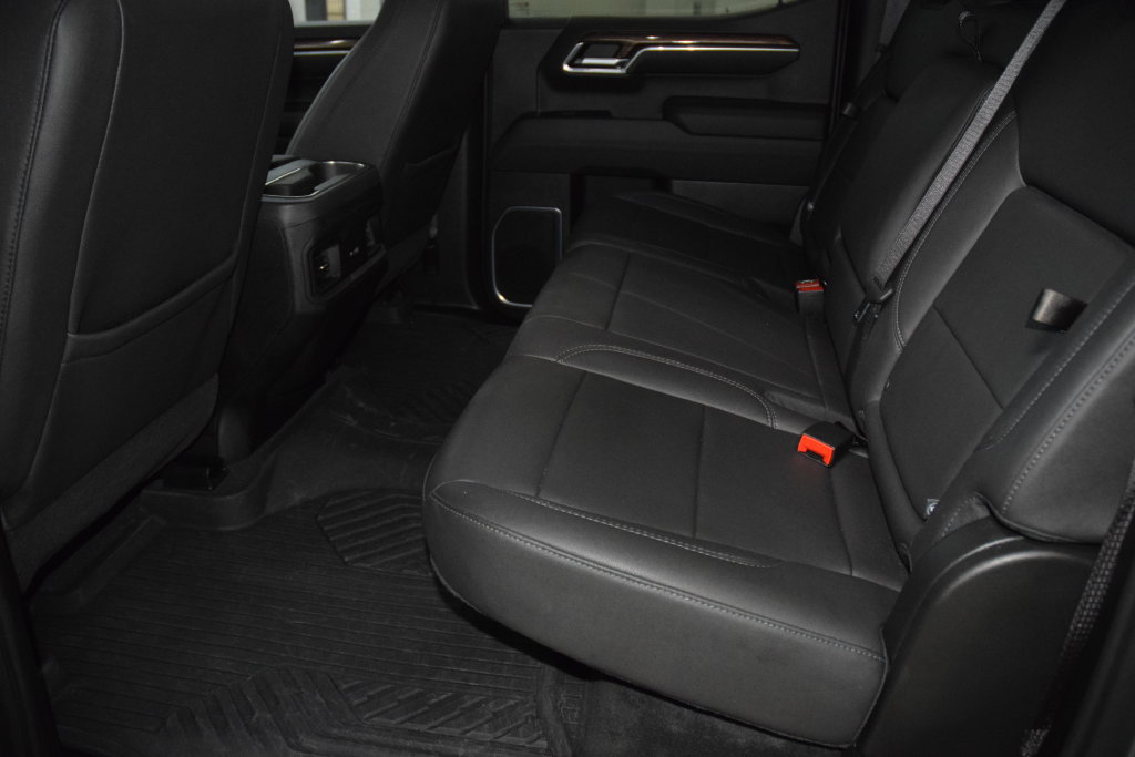 Used 2023 Chevrolet Silverado 1500 RST AWD/4WD image 39