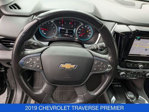 Used 2019 Chevrolet Traverse Premier image 19