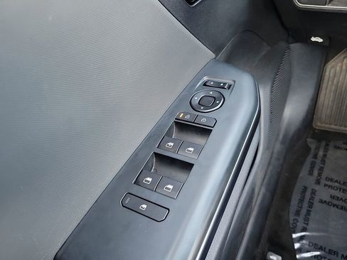 Used 2025 Kia K4 FWD image 13