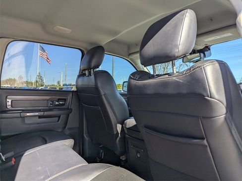 Used 2018 RAM 1500 Laramie w/ Convenience Group image 12