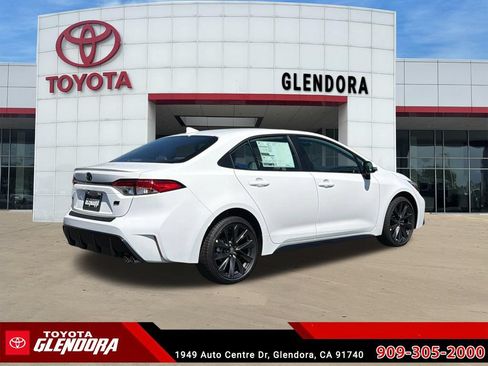 New 2026 Toyota Corolla SE FWD image 11