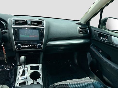 Used 2019 Subaru Outback 2.5i Premium AWD/4WD image 22