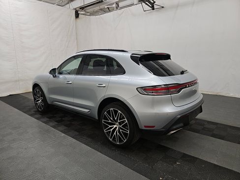 Used 2023 Porsche Macan w/ Premium Package Plus image 10