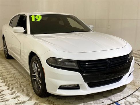 Used 2019 Dodge Charger SXT w/ Cold Weather Package image 1