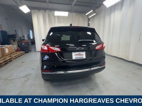Used 2020 Chevrolet Equinox LT w/ Driver Convenience Package image 9