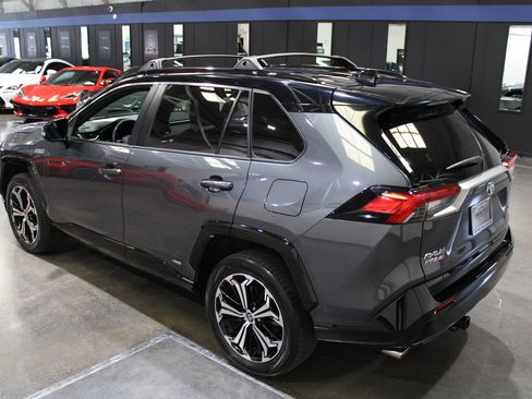 Used 2022 Toyota RAV4 XSE AWD/4WD image 12